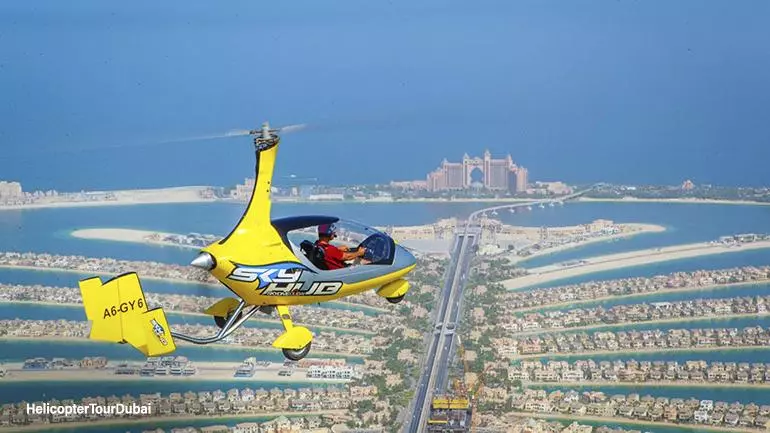 Gyrocopter Flight in Dubai - Photo 2