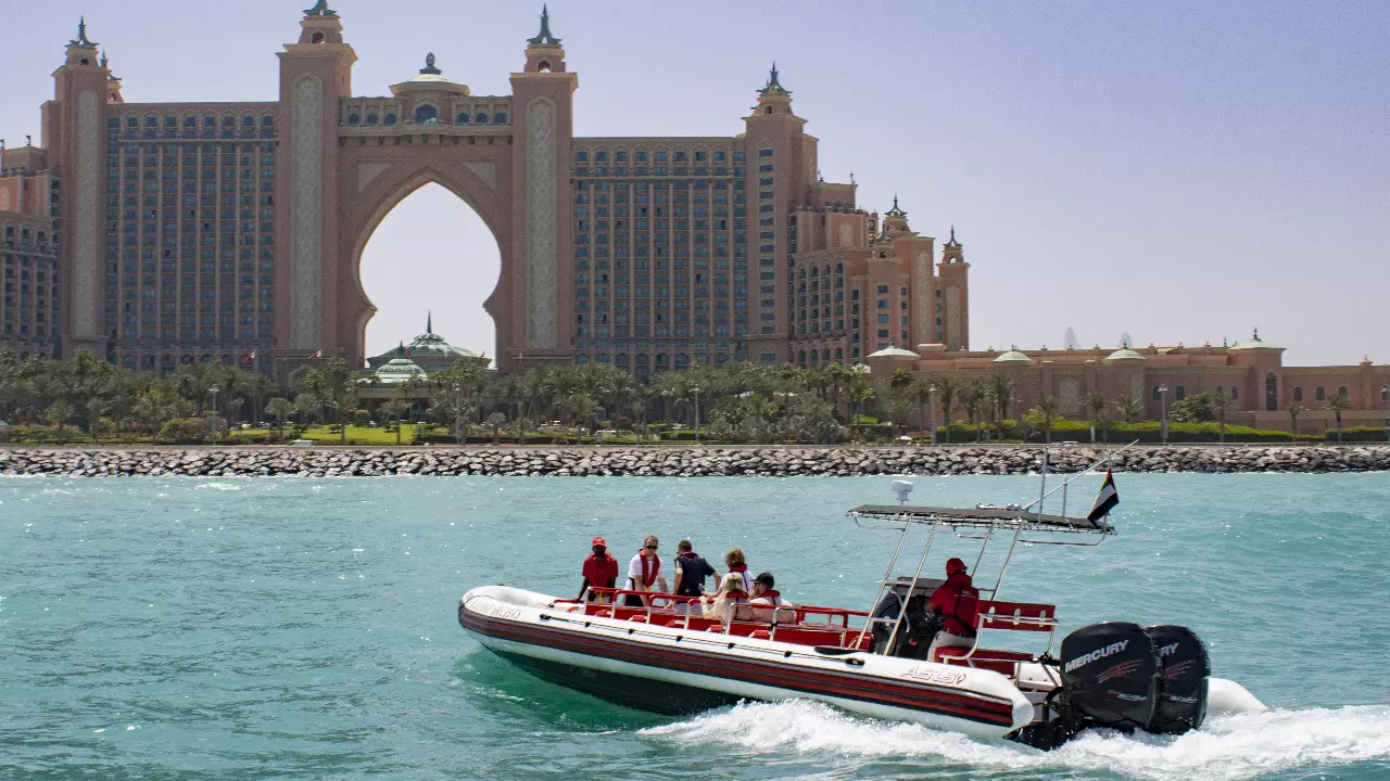 Speed Boat Tour Dubai - Photo 16
