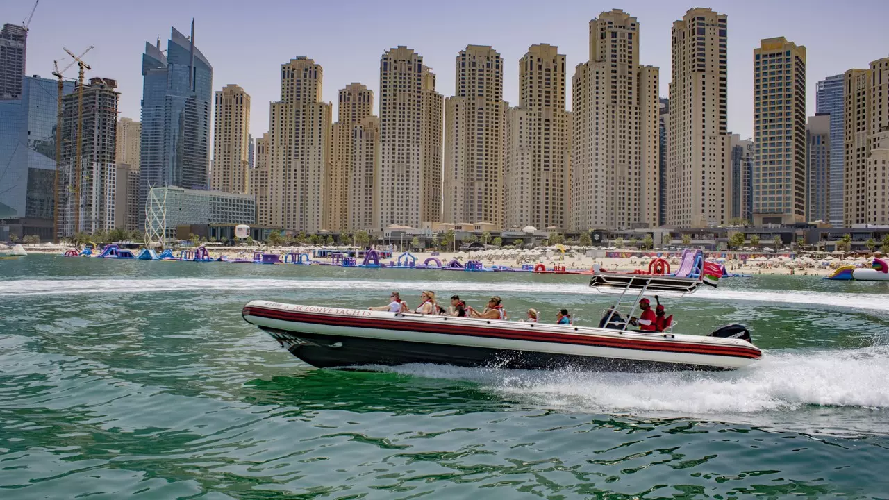 Speed Boat Tour Dubai - Photo 8