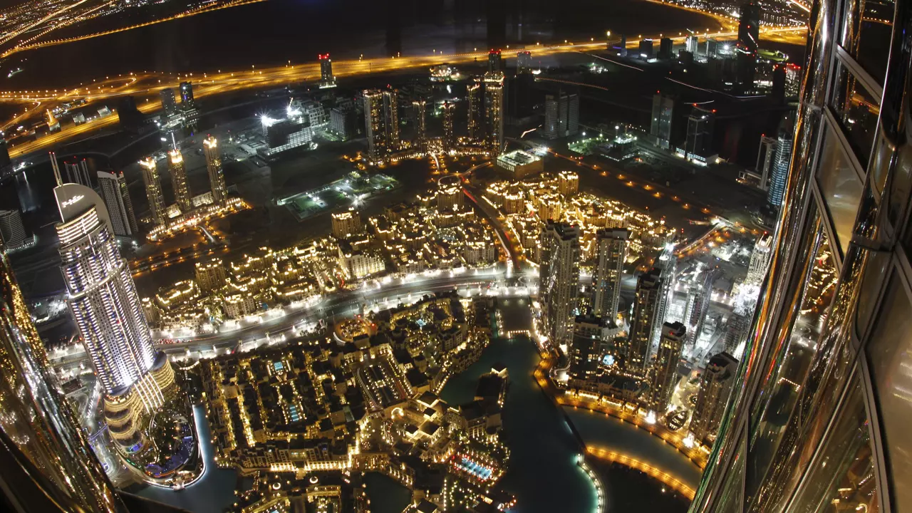 Burj Khalifa - At The Top - Photo 4