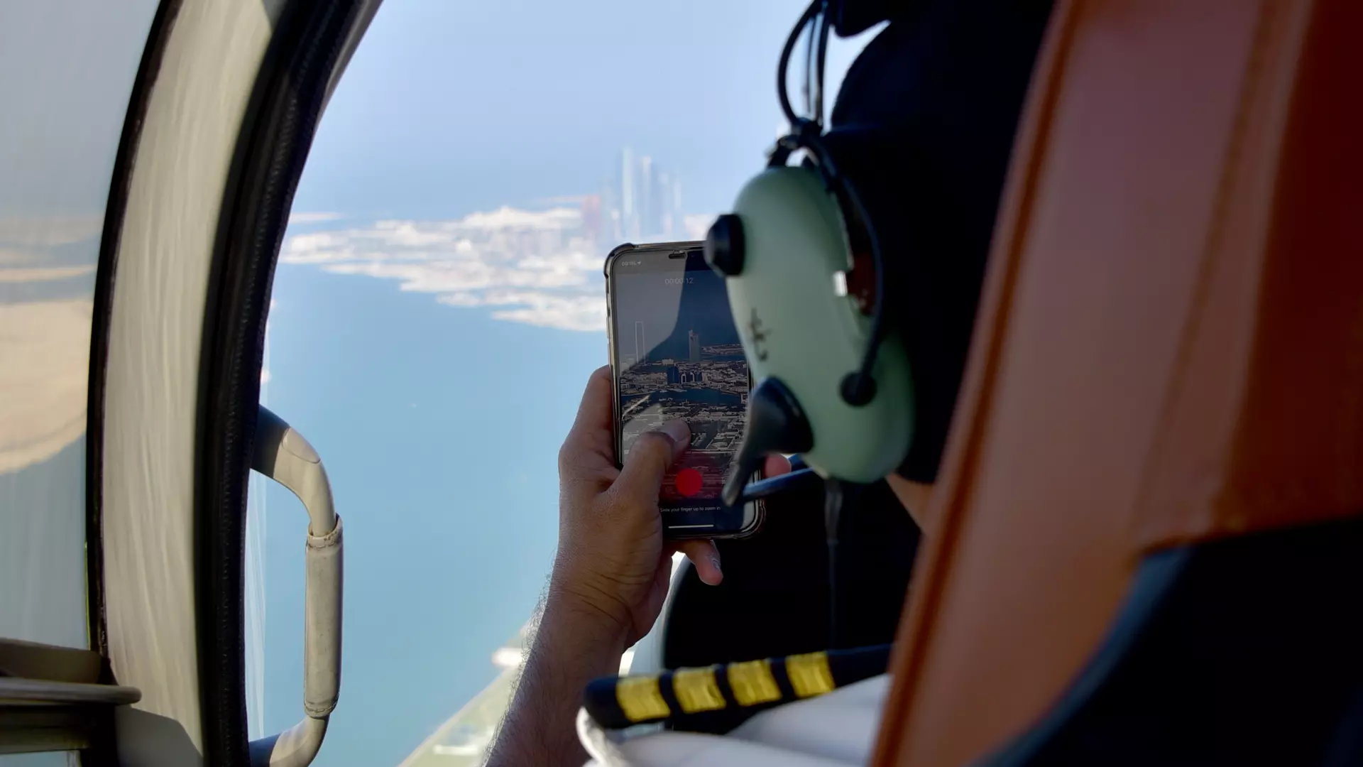 Helicopter Flight Abu Dhabi - Photo 29