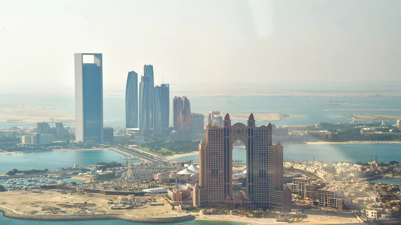 Helicopter Flight Abu Dhabi - Photo 10