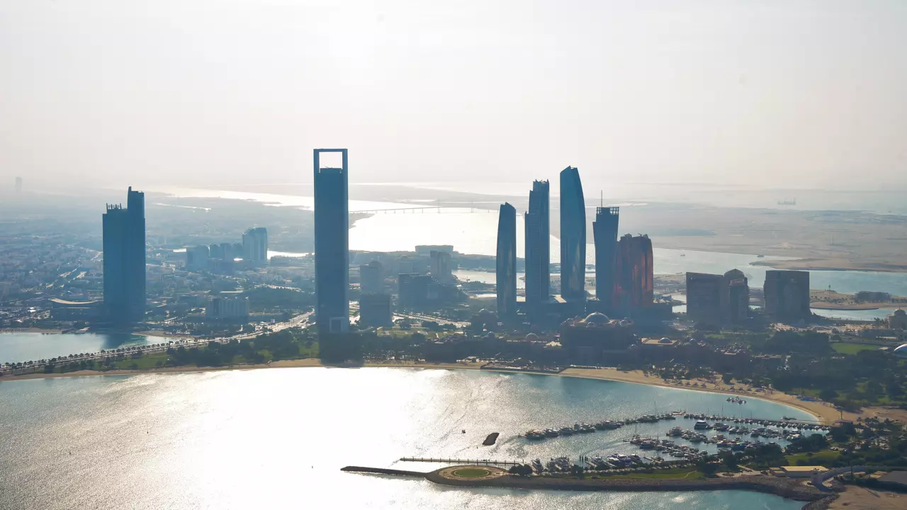 Helicopter Flight Abu Dhabi - Photo 14