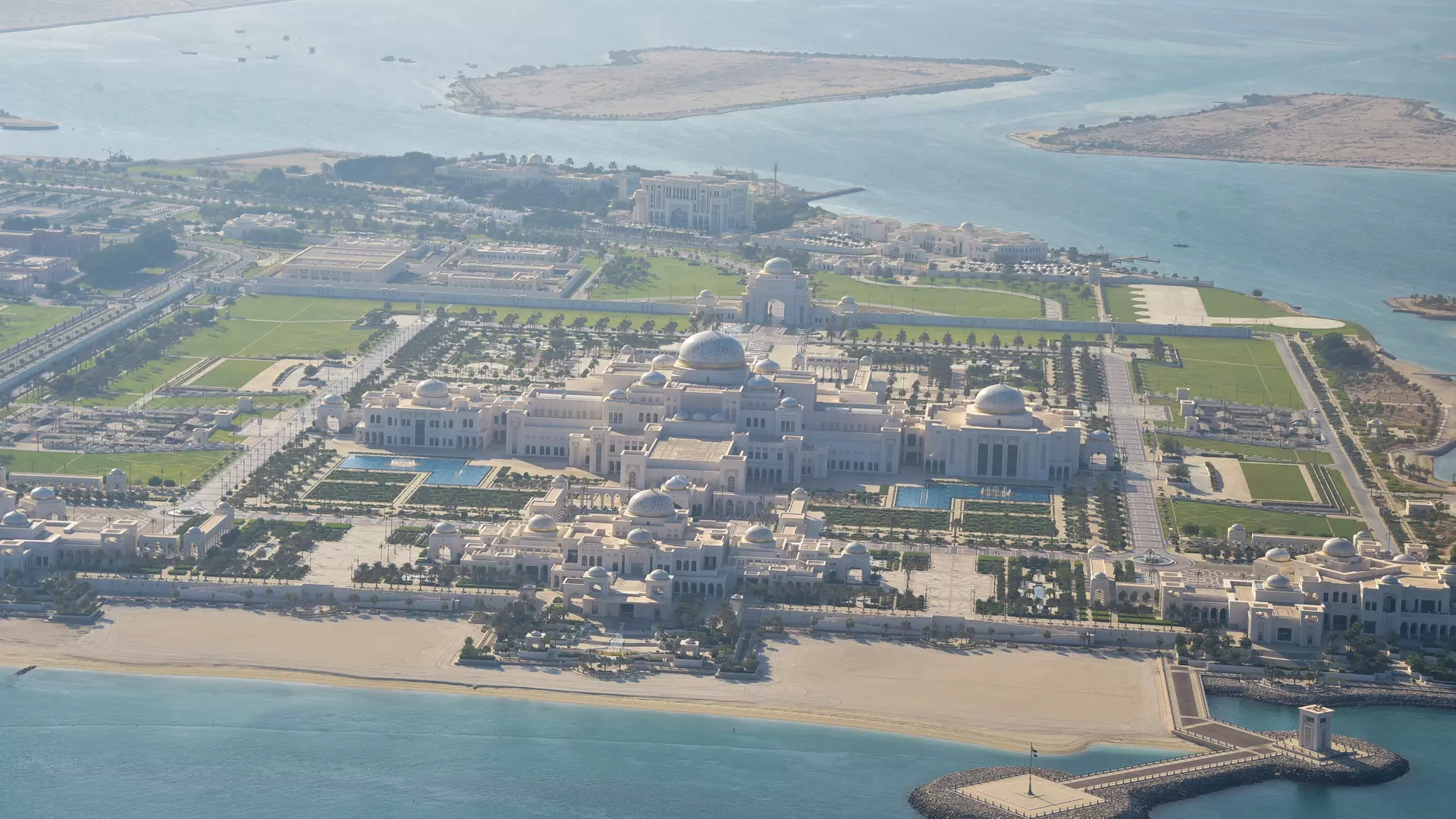 Helicopter Flight Abu Dhabi - Photo 39