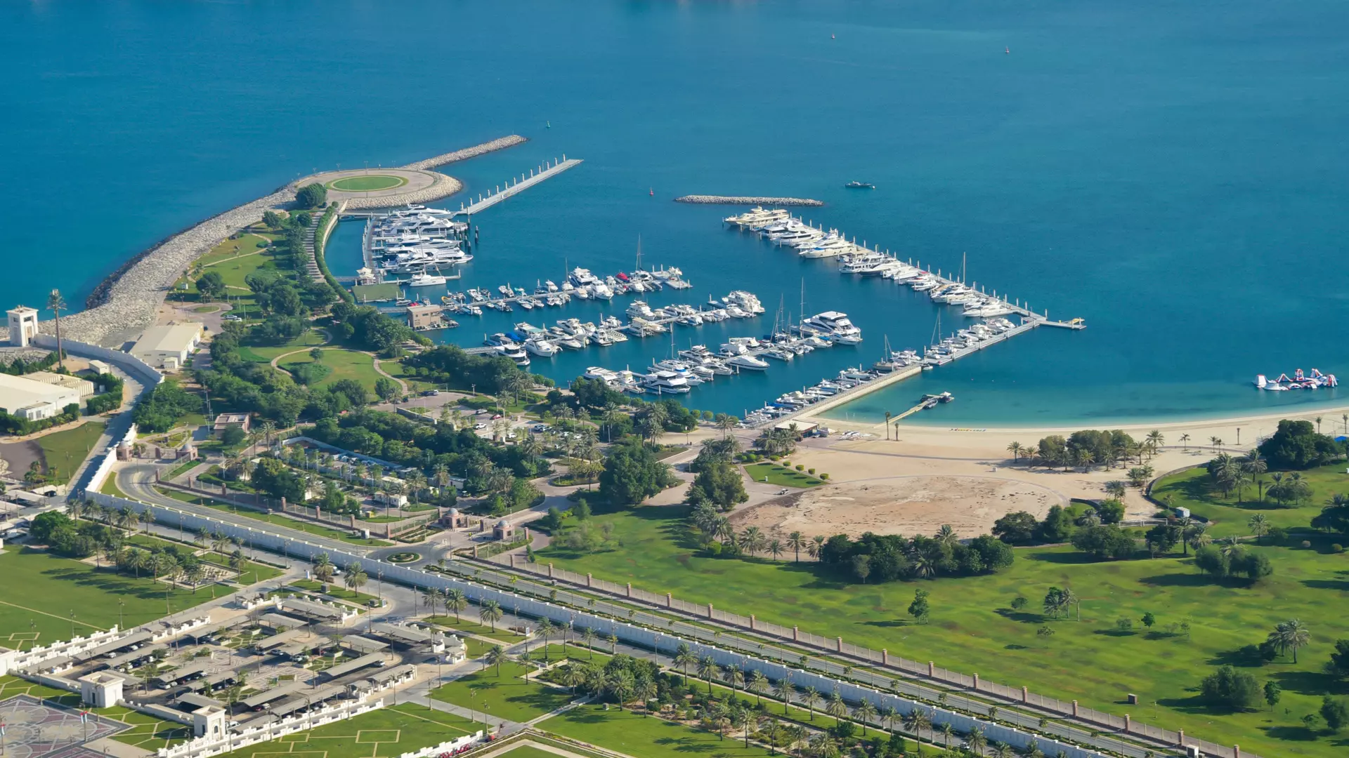 Helicopter Flight Abu Dhabi - Photo 43