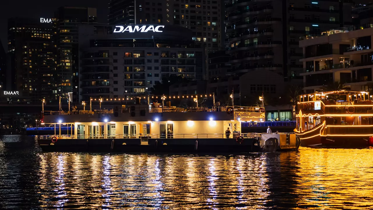 Alexandra Sea Lounge - Photo 9