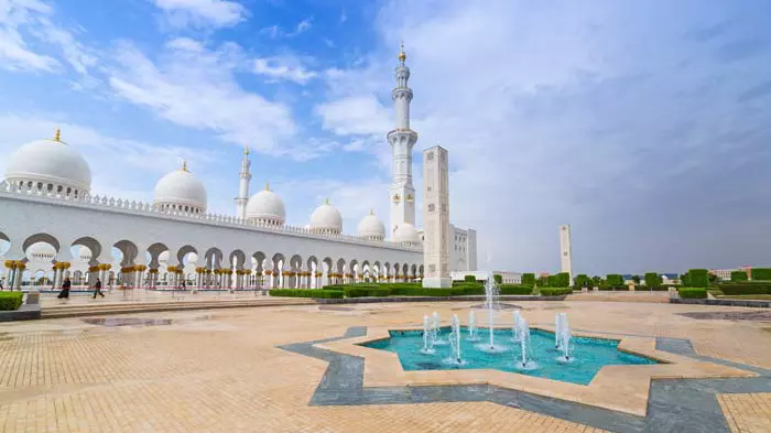 Abu Dhabi City Tour with Russian Speaking Guide - Photo 4