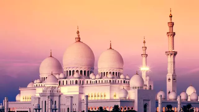Abu Dhabi City Tour with Russian Speaking Guide