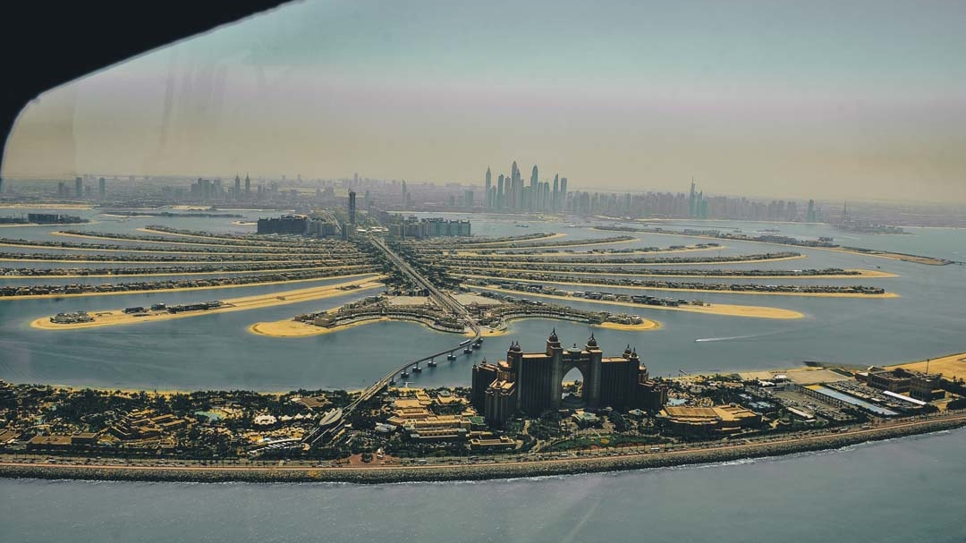 Helicopter flight from the Palm Island, Dubai - Photo 3