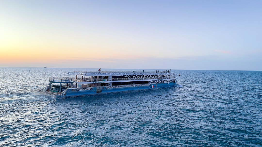 Lotus Royale Dinner Cruise - Photo 2