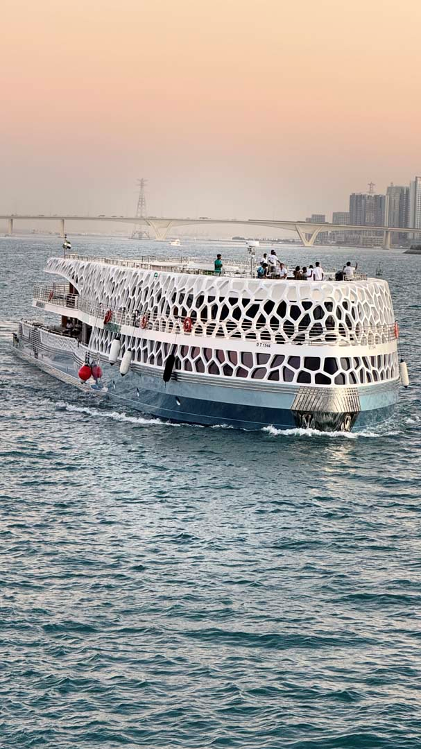 Lotus Royale Dinner Cruise - Photo 8