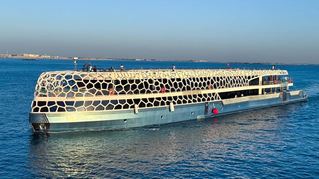 Lotus Royale Dinner Cruise - Photo 11