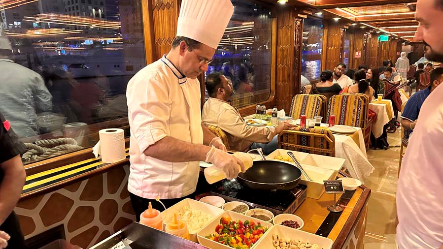 Ocean Empress Dinner Cruise - Photo 3