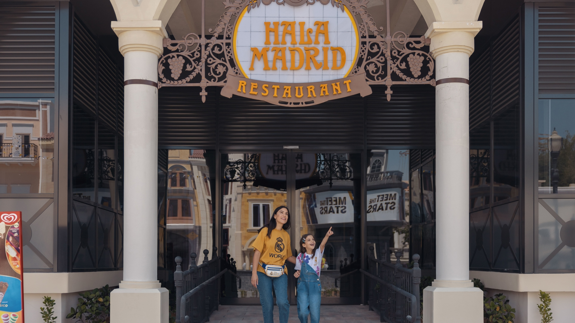 Real Madrid World - Photo 18