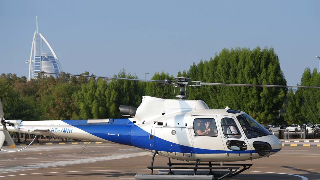 Полет на вертолете в Дубае - HeliDubai
