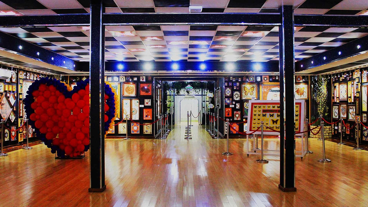 Сад бабочек Dubai Butterfly Garden