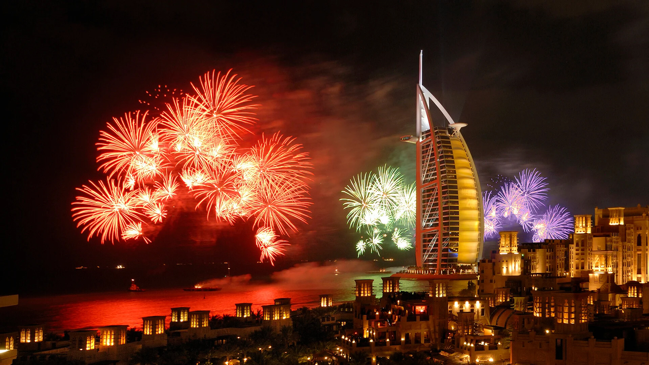 Alexandra Floating Restaurants Gala Dinner New Year Eve