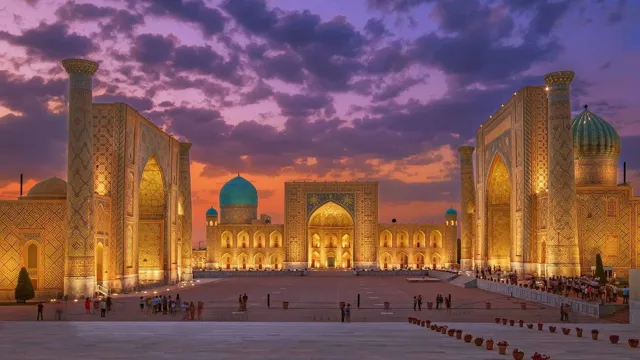 Evening Tour: The Illuminated Samarkand