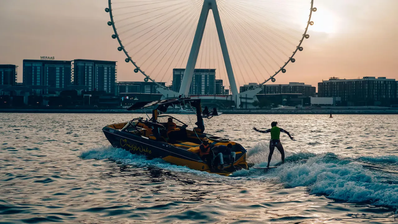 Wakesurfing from Dubai Marina – Bild 4