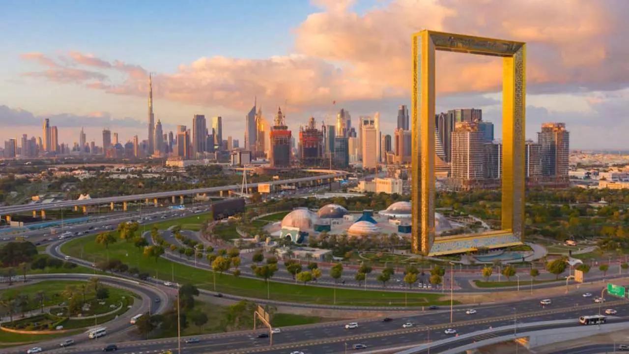 Смотровая площадка Dubai Frame (Рамка Дубая)