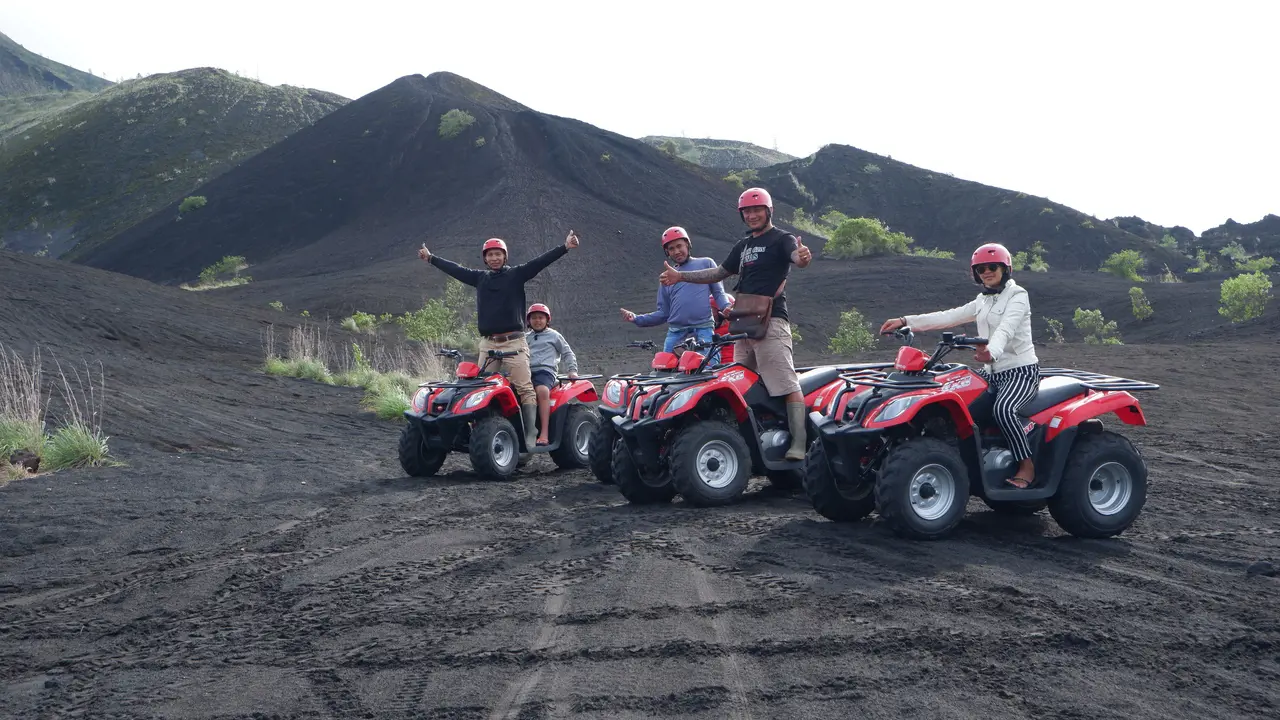Mount Batur Quad Bike Tour and Hot Spring Visit – Bild 2