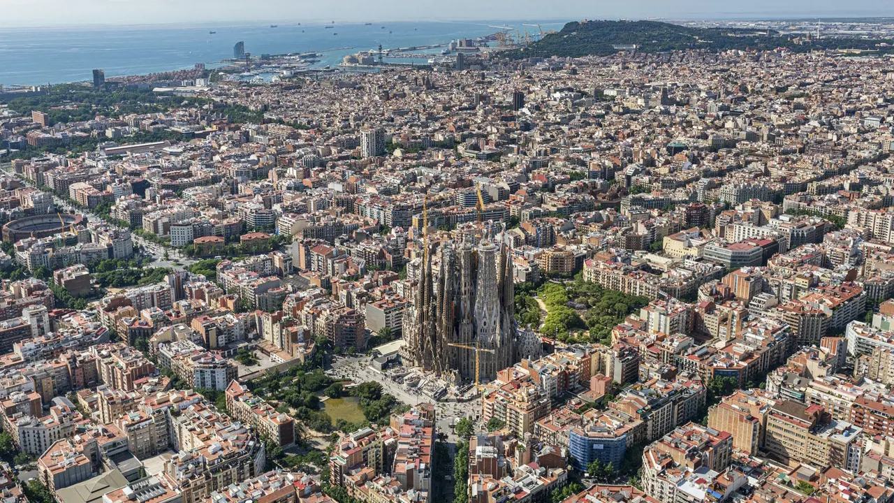 Sagrada Familia Ticket with Optional Tower Access – Bild 7