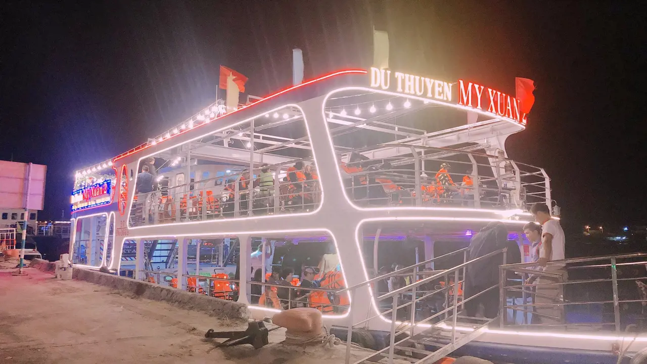 Han River Evening Cruise aboard My Xuan Cruise – Bild 3