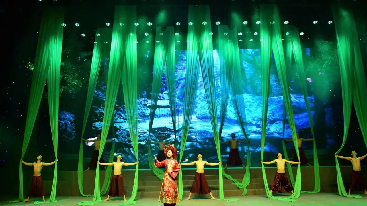 Charming Danang Show Ticket – Bild 6