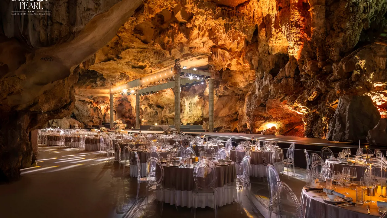 Dragon Pearl Cave Show and Dining Experience – Bild 2