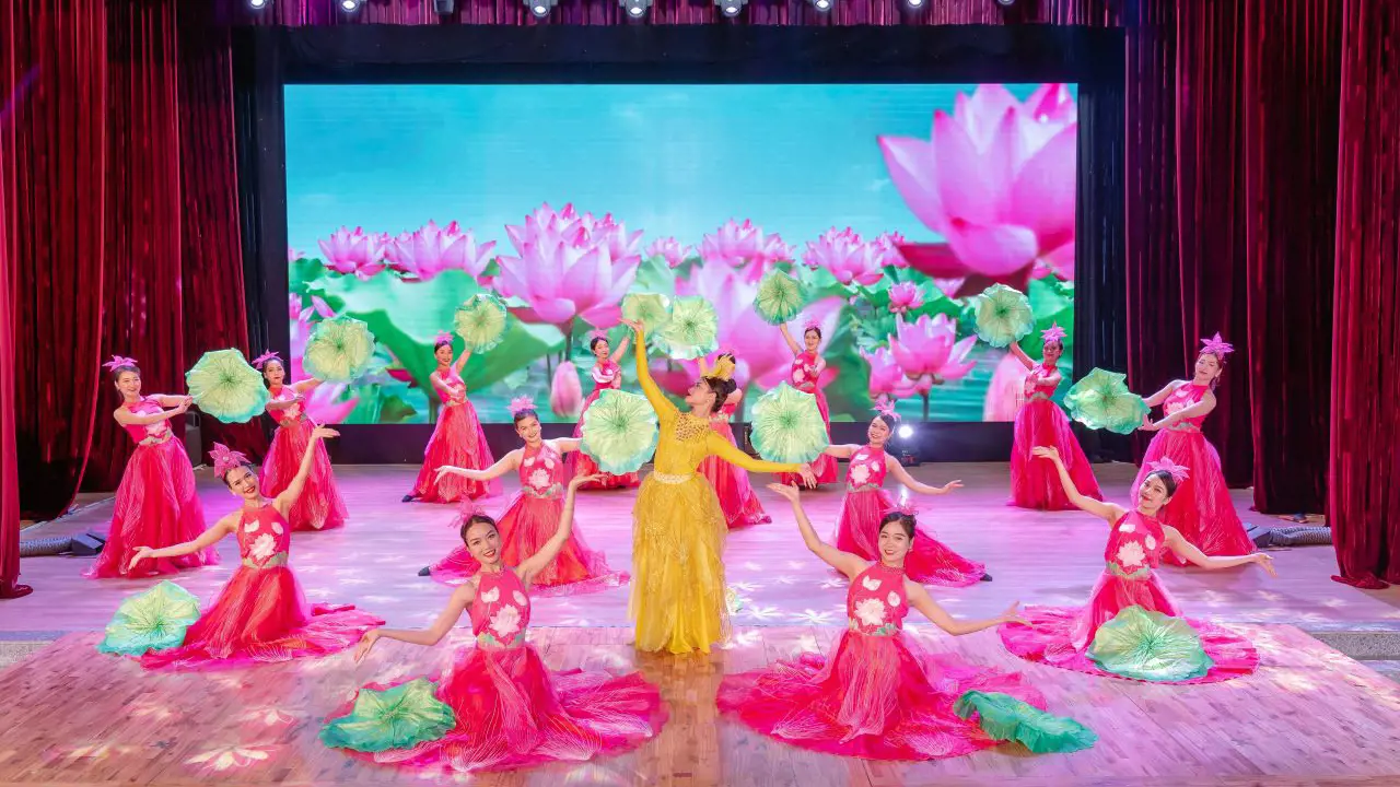 Ao Dai Show in Da Nang