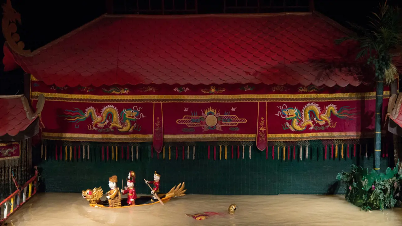 Saigon Evening Tour with Water Puppetry Show and Dinner Cruise – Bild 3